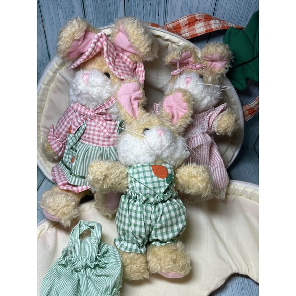 Easter Mommy Rabbit & 2 bunny Zip-up Carrot take along bag house play set plush - Picture 6 of 9
